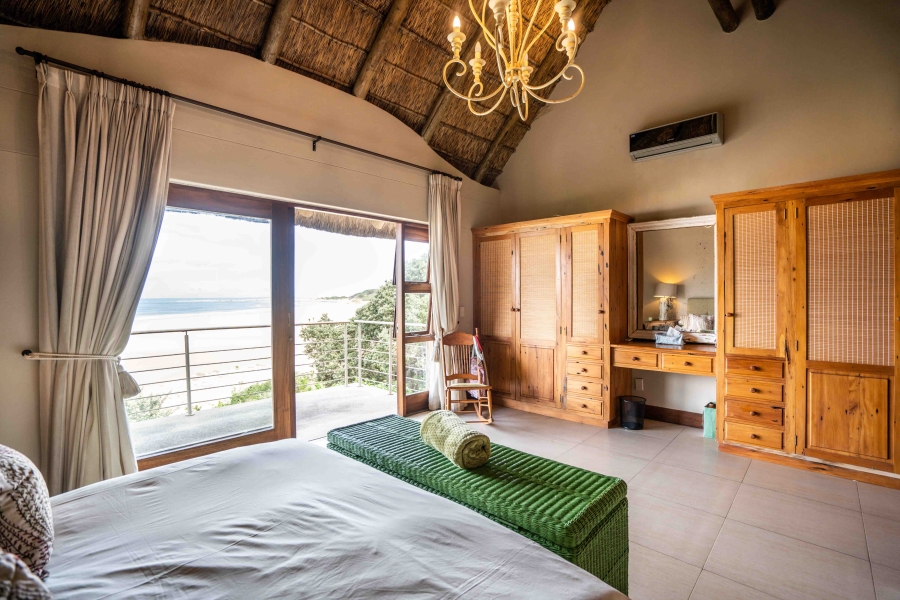 4 Bedroom Property for Sale in Kleinemonde Eastern Cape